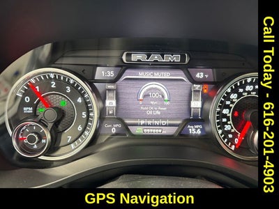 2022 RAM 1500 Big Horn Crew Cab 4x4 5'7' Box