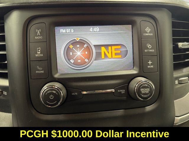 2022 RAM 1500 Big Horn Crew Cab 4x4 5'7' Box