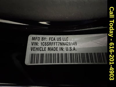 2022 RAM 1500 Big Horn Crew Cab 4x4 5'7' Box