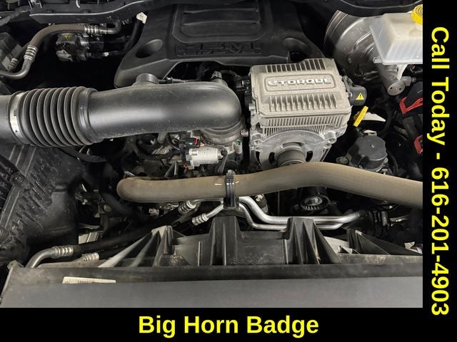 2022 RAM 1500 Big Horn Crew Cab 4x4 5'7' Box