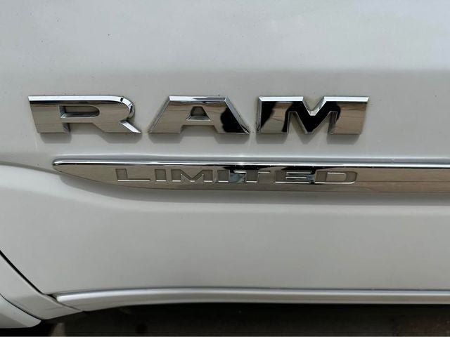 2019 RAM 1500 Limited 5.7 V8 Hemi Crew Cab 4WD