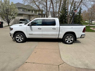 2019 RAM 1500 Limited 5.7 V8 Hemi Crew Cab 4WD