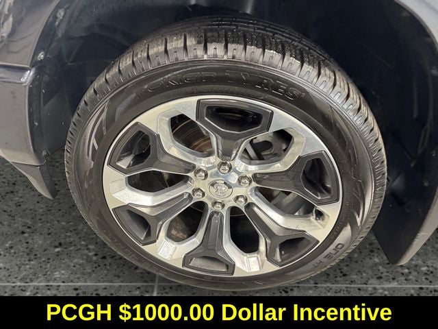 2019 RAM 1500 Limited Crew Cab 4x4 5'7' Box