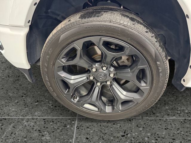 2023 RAM 1500 Limited 5.7 Liter V8 Hemi Crew Cab 4WD