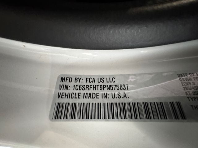 2023 RAM 1500 Limited 5.7 Liter V8 Hemi Crew Cab 4WD