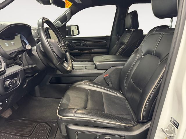 2023 RAM 1500 Limited 5.7 Liter V8 Hemi Crew Cab 4WD