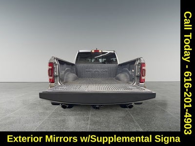 2022 RAM 1500 Laramie Crew Cab 4x4 5'7' Box