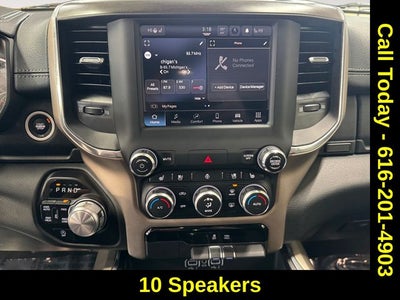 2022 RAM 1500 Laramie Crew Cab 4x4 5'7' Box