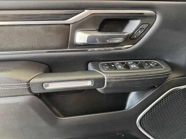 2023 RAM 1500 Laramie Crew Cab 4x4 5'7' Box