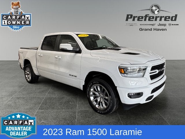 2023 RAM 1500 Laramie Crew Cab 4x4 5'7' Box