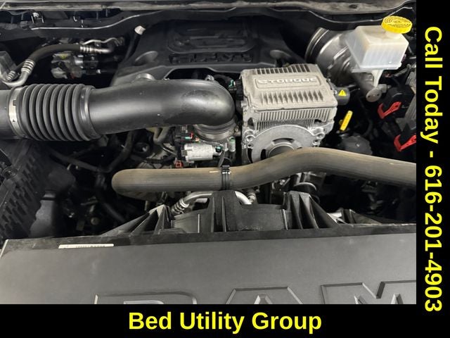 2022 RAM 1500 Laramie Crew Cab 4x4 5'7' Box