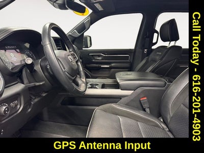 2022 RAM 1500 Laramie Crew Cab 4x4 5'7' Box