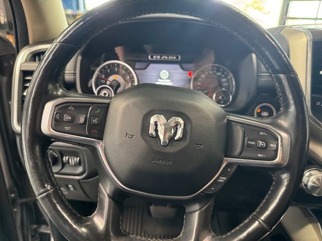2019 RAM 1500 Laramie Crew Cab 4x4 5'7' Box
