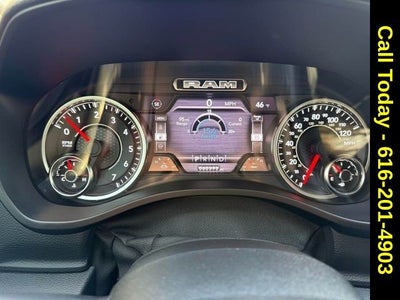 2021 RAM 1500 Laramie Crew Cab 4x4 5'7' Box