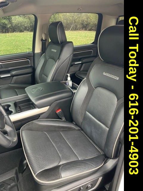 2021 RAM 1500 Laramie Crew Cab 4x4 5'7' Box