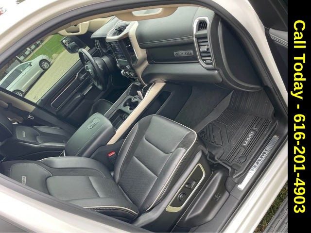 2021 RAM 1500 Laramie Crew Cab 4x4 5'7' Box