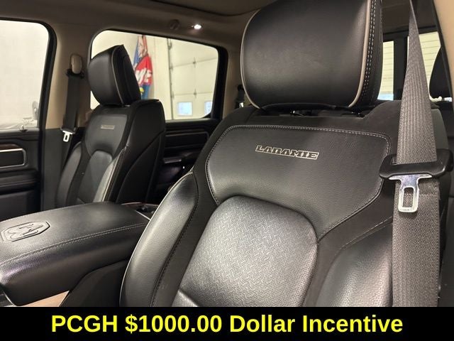 2020 RAM 1500 Laramie Crew Cab 4x4 5'7' Box