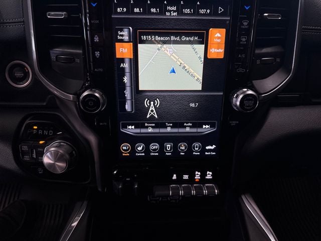 2021 RAM 1500 Laramie Crew Cab 4x4 5'7' Box