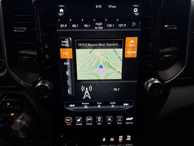 2021 RAM 1500 Laramie Crew Cab 4x4 5'7' Box