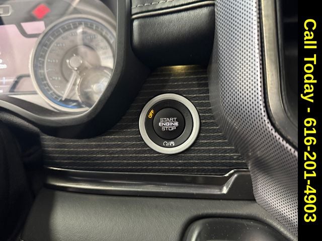 2019 RAM 1500 Limited Crew Cab 4x4 6'4' Box