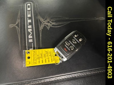 2019 RAM 1500 Limited Crew Cab 4x4 6'4' Box