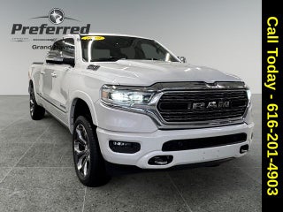 2019 RAM 1500 Limited Crew Cab 4x4 6'4' Box
