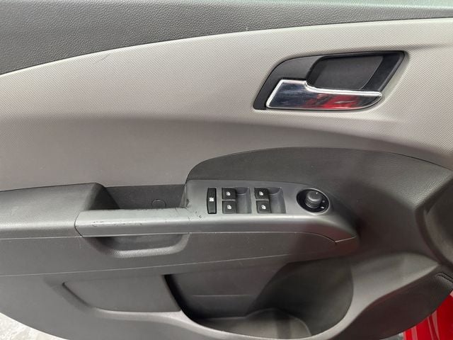 2013 Chevrolet Sonic LT Auto