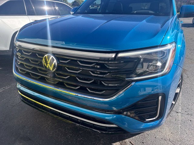 2024 Volkswagen Atlas Cross Sport 2.0T SEL Premium R-Line 2.0 Liter AWD