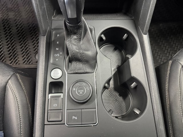 2021 Volkswagen Atlas 3.6L V6 SE w/Technology R-Line
