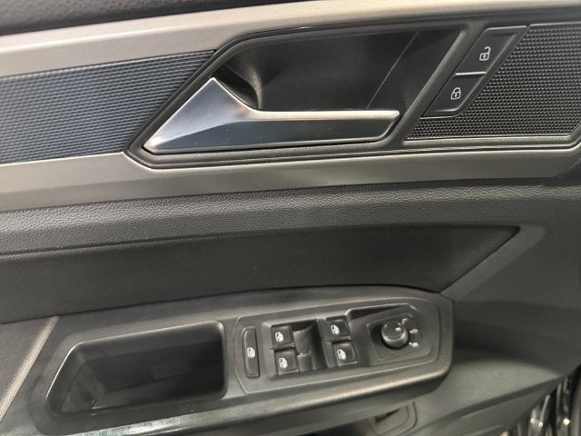 2021 Volkswagen Atlas 3.6L V6 SE w/Technology R-Line