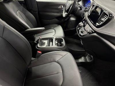 2027 Chrysler Pacifica PACIFICA SELECT