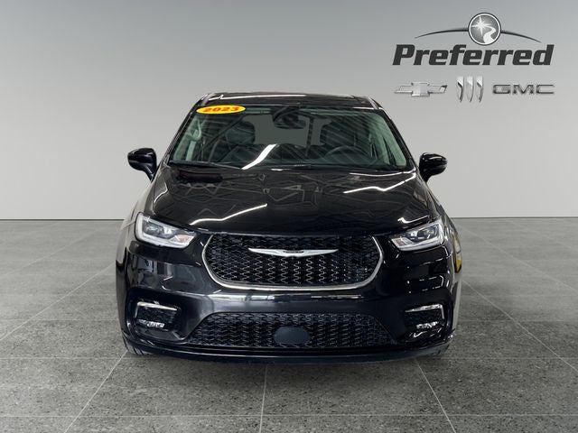 2023 Chrysler Pacifica Touring L 3.6 Liter V6 7 Passenger 3rd Row Seating