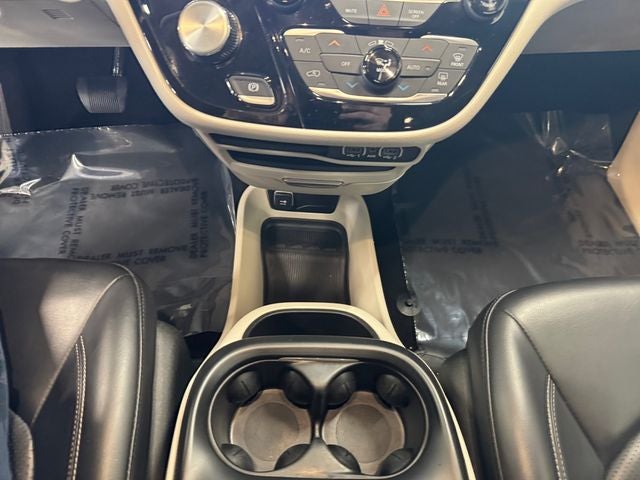 2023 Chrysler Pacifica Touring L 3.6 Liter V6 7 Passenger 3rd Row Seating