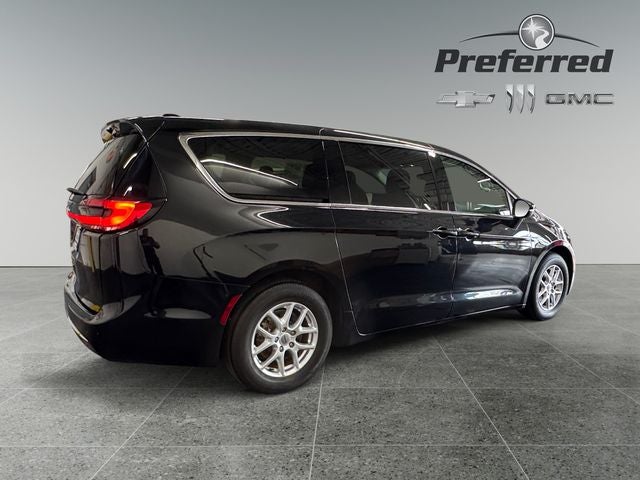 2023 Chrysler Pacifica Touring L 3.6 Liter V6 7 Passenger 3rd Row Seating