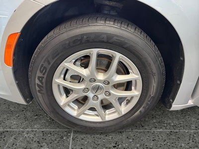 2024 Chrysler Pacifica Touring L 3.6 Liter V6 7 Passenger 3rd Row Seating