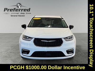 2024 Chrysler Pacifica Touring L 3.6 Liter V6 7 Passenger 3rd row Seating