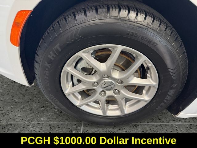 2024 Chrysler Pacifica Touring L 3.6 Liter V6 7 Passenger 3rd row Seating