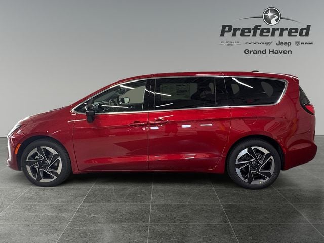 2027 Chrysler Pacifica PACIFICA LIMITED