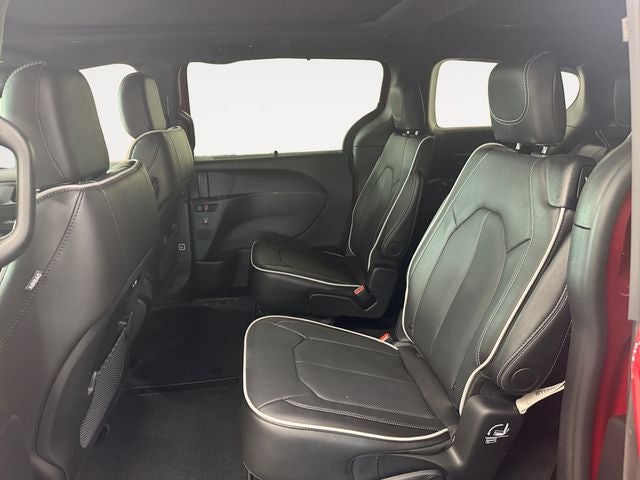 2027 Chrysler Pacifica PACIFICA LIMITED