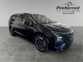 2027 Chrysler Pacifica PACIFICA LIMITED