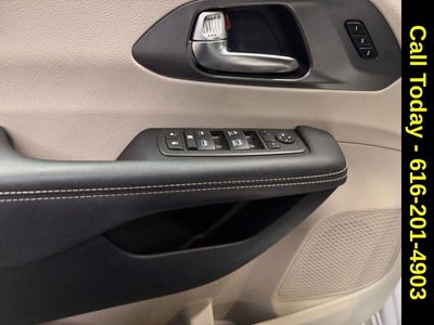 2024 Chrysler Pacifica Touring L AWD