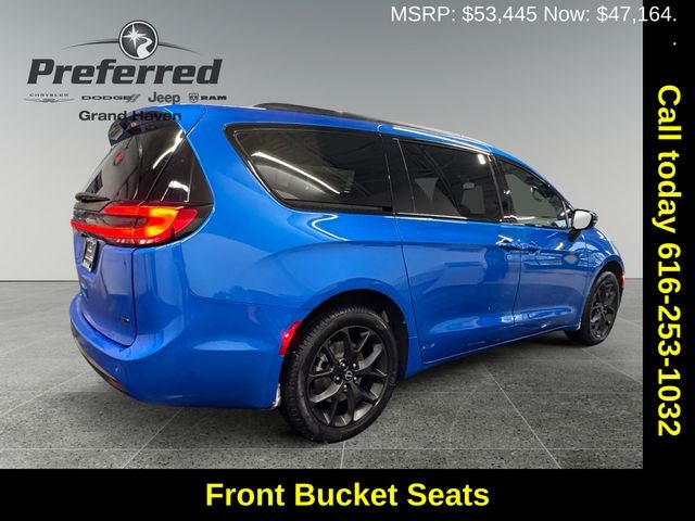 2026 Chrysler Pacifica PACIFICA SELECT AWD