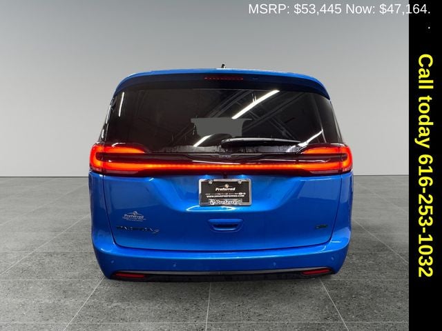 2026 Chrysler Pacifica PACIFICA SELECT AWD