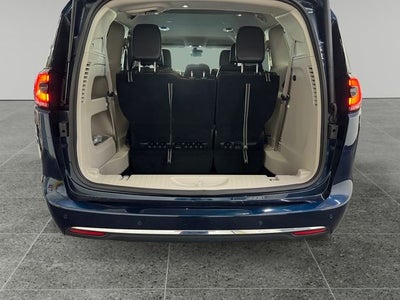 2024 Chrysler Pacifica Touring L 3.6 Liter V6 7 Passenger 3rd Row Seating AWD