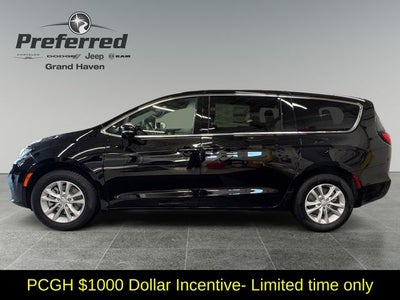 2026 Chrysler Pacifica PACIFICA SELECT AWD