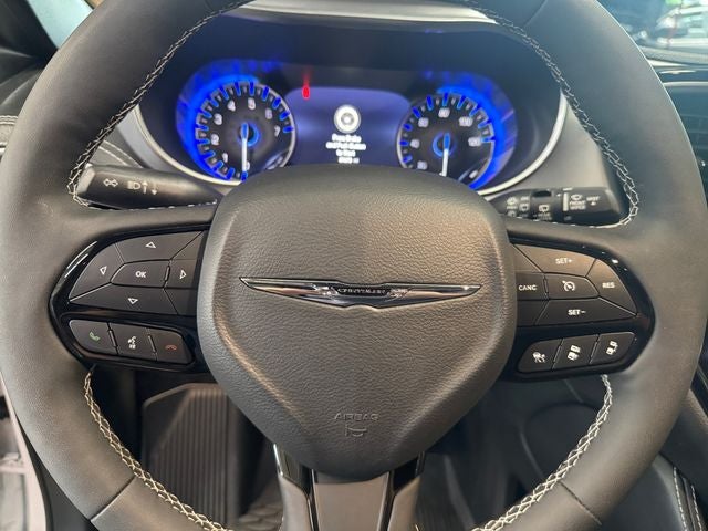 2025 Chrysler Pacifica Limited AWD