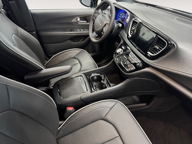 2027 Chrysler Pacifica PACIFICA LIMITED AWD