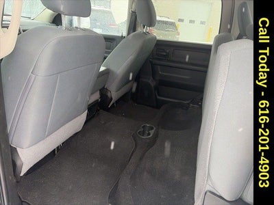 2018 RAM 1500 Express Crew Cab 4x4 5'7' Box