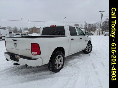 2018 RAM 1500 Express Crew Cab 4x4 5'7' Box