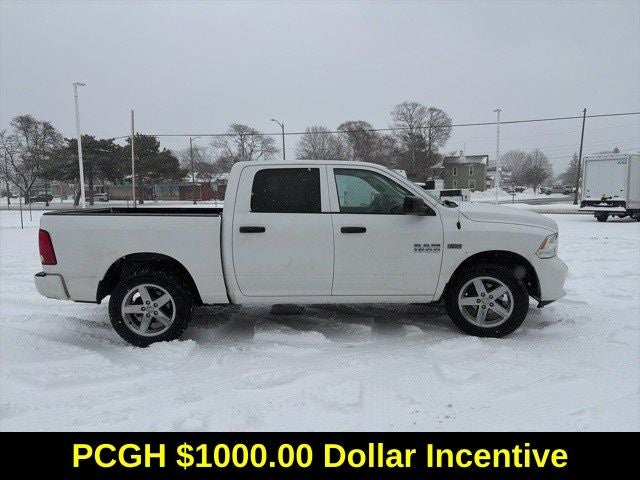 2018 RAM 1500 Express Crew Cab 4x4 5'7' Box